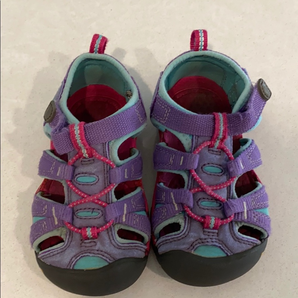 Toddler Keens Size 7